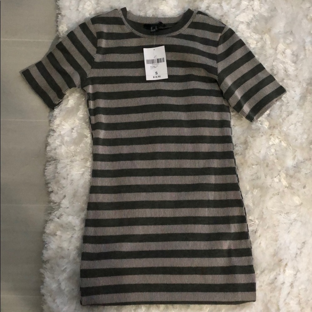 Short Sleeved Stripped NWT Forever 21 dress